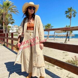 BLOGGERS FAV ZARA HIGH WAISTED EMBROIDERED PANTS